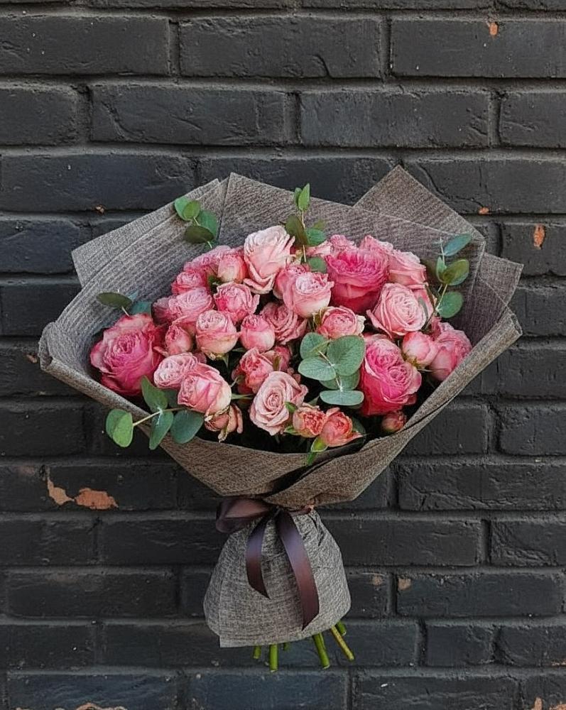 Букет цветов из: Розы в Дичне