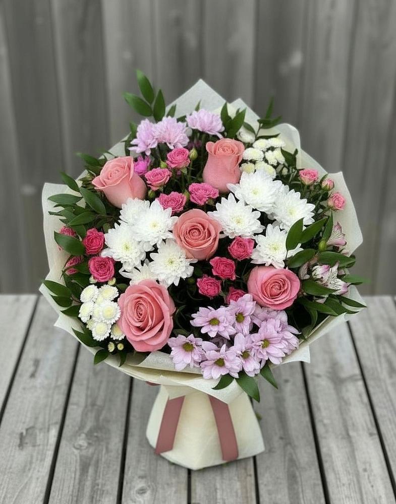 Букет цветов из: Альстромерии, Гвоздики, Розы и Хризантемы в Дичне
