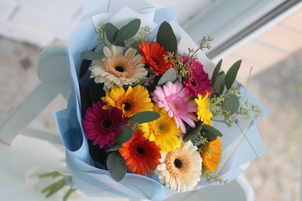 Букет цветов из: Герберы в Дичне