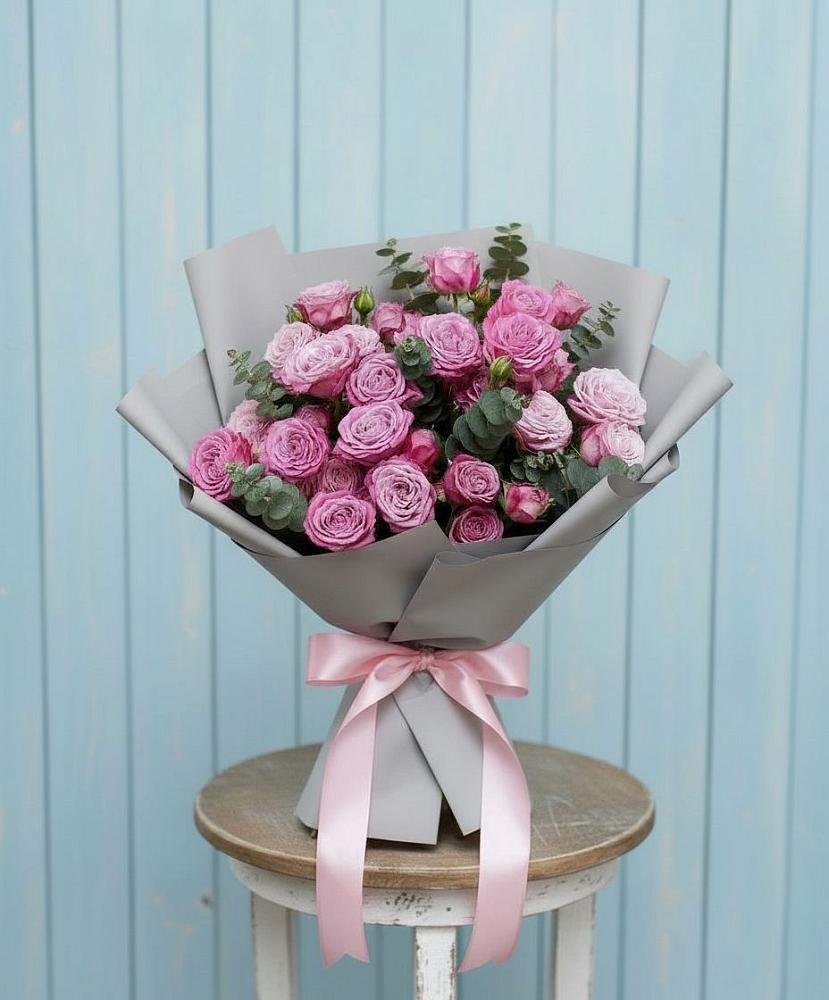 Букет цветов из: Розы в Дичне