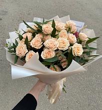 Букет Кремовые розы Латте в Дичне