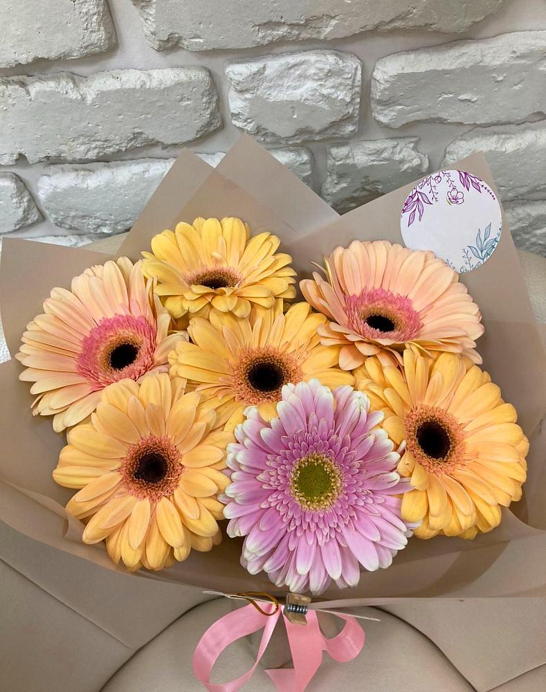Букет цветов из: Герберы в Дичне