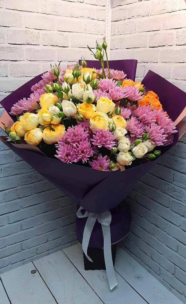 Букет цветов из: Хризантемы и Розы в Дичне
