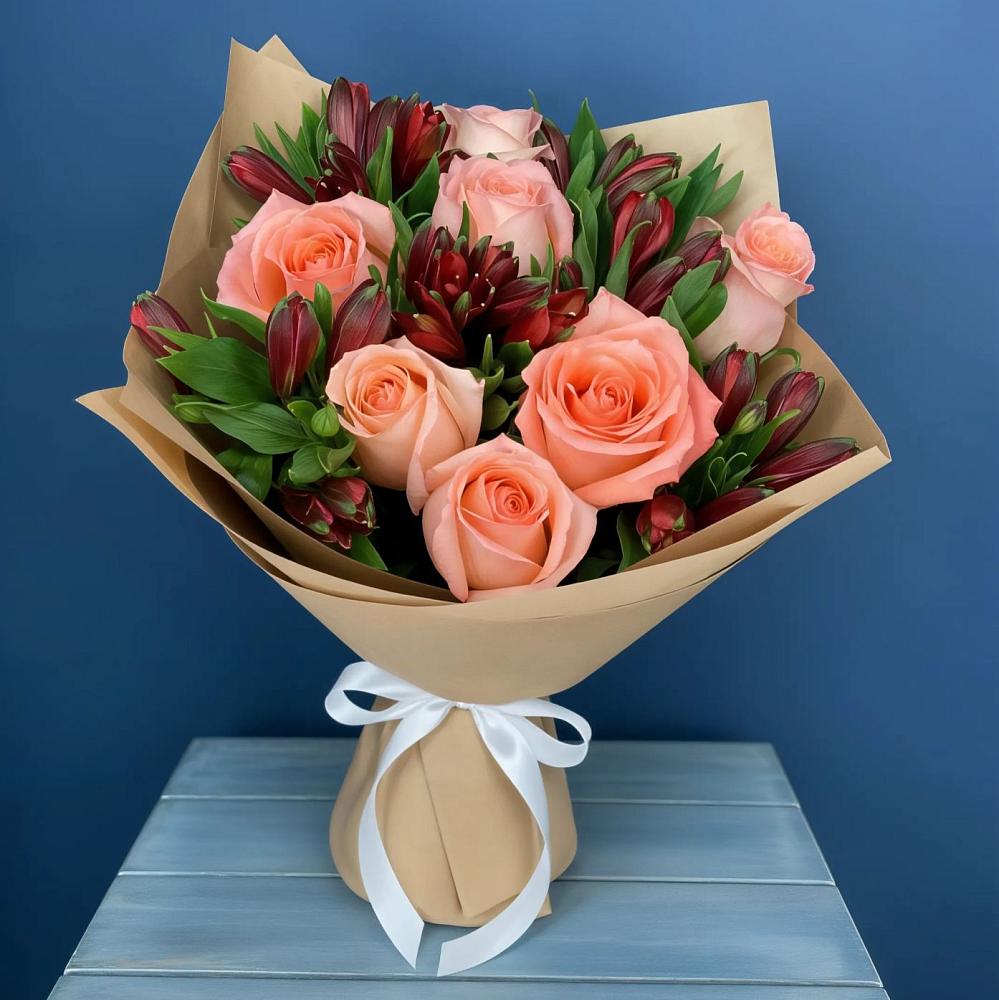 Букет цветов из: Розы и Альстромерии в Дичне