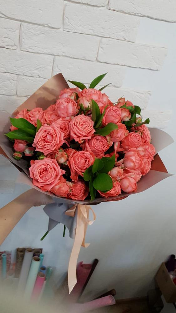 Букет цветов из: Розы в Дичне