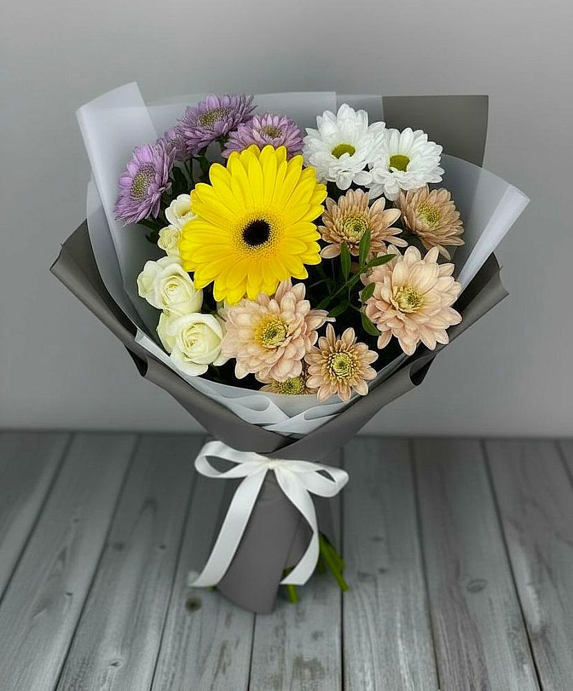 Букет цветов из: Розы, Герберы и Хризантемы в Дичне