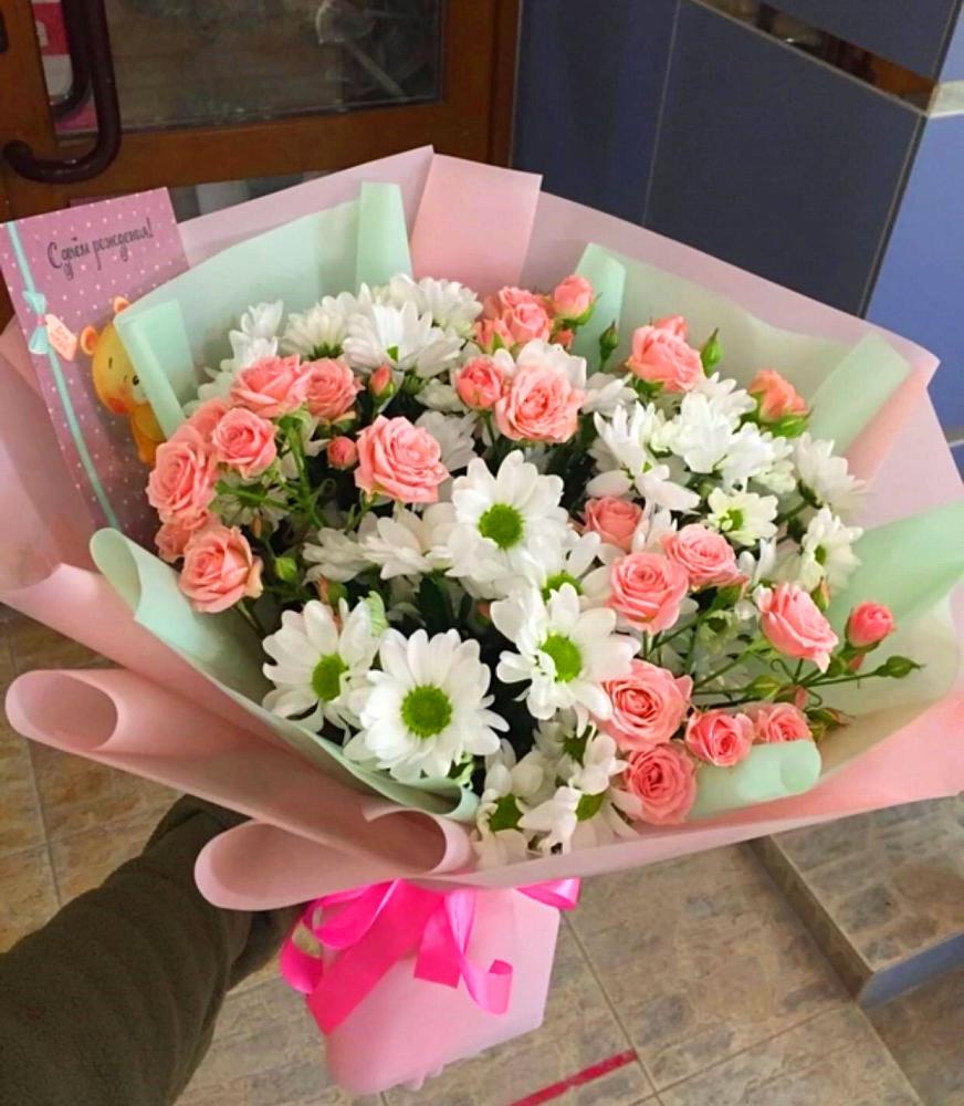 Букет цветов из: Розы и Хризантемы в Дичне