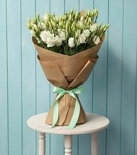 Букет цветов из:  Лизиантусы в Дичне