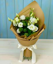 Букет цветов из:  Хризантемы и Лизиантусы в Дичне