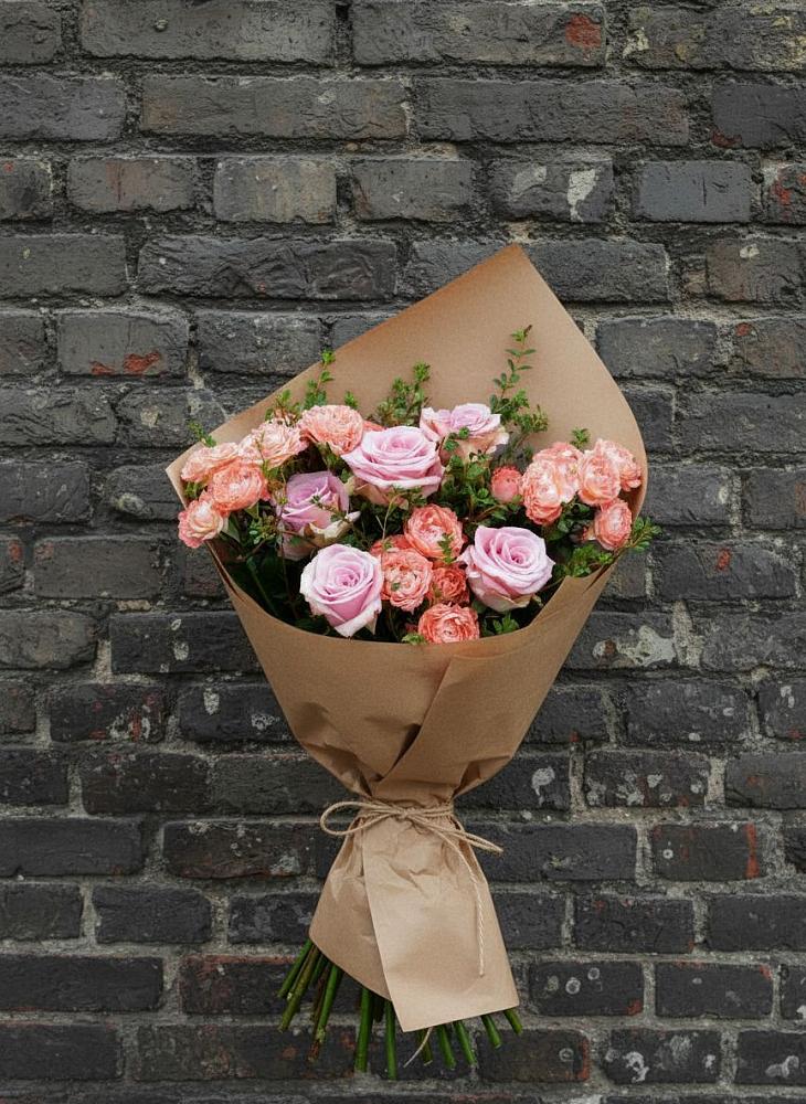 Букет цветов из: Розы в Дичне