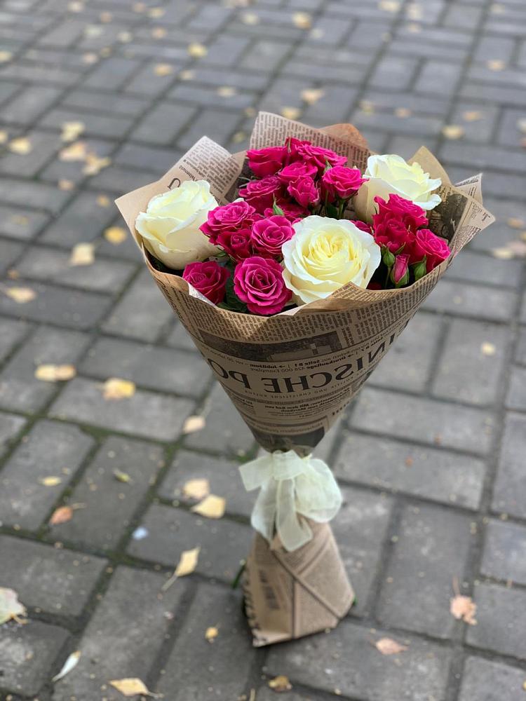 Букет цветов из: Розы в Дичне