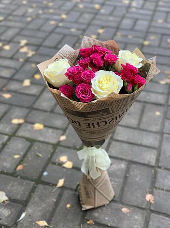 Букет цветов из: Розы в Дичне