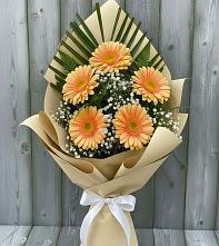 Букет цветов из:  Герберы в Дичне