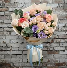 Букет цветов из:  Розы, Лизиантусы и Гвоздики #REPLACE_PRED# Дичне