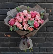 Букет цветов из:  Розы в Дичне